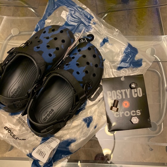 m7 w9 crocs